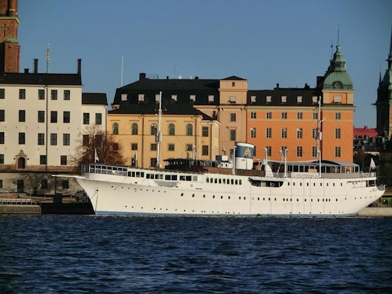 malardrottningen yacht hotel stockholm